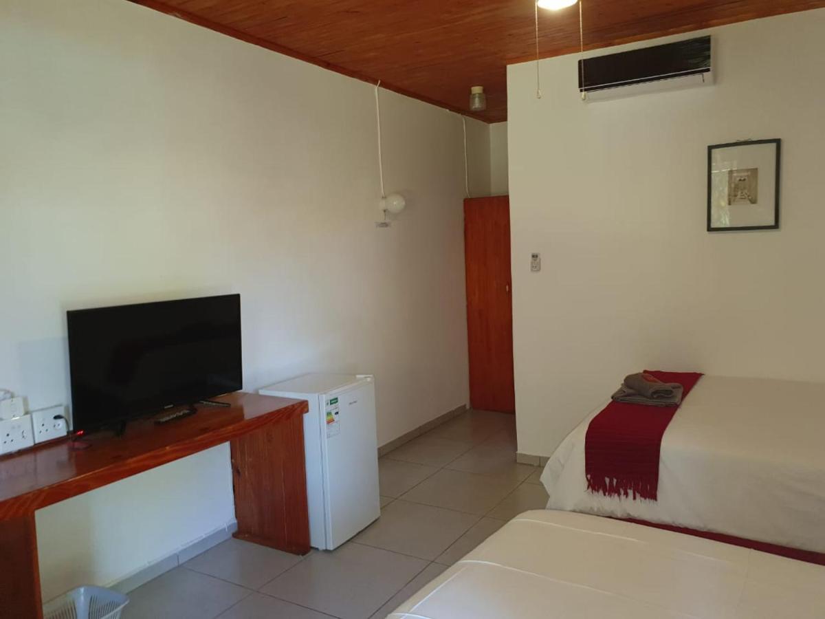 Carsdale Country Lodge Empangeni Bagian luar foto